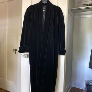 JS BOUTIQUE Black Velvet Full Length Opera Coat - Formal Holiday